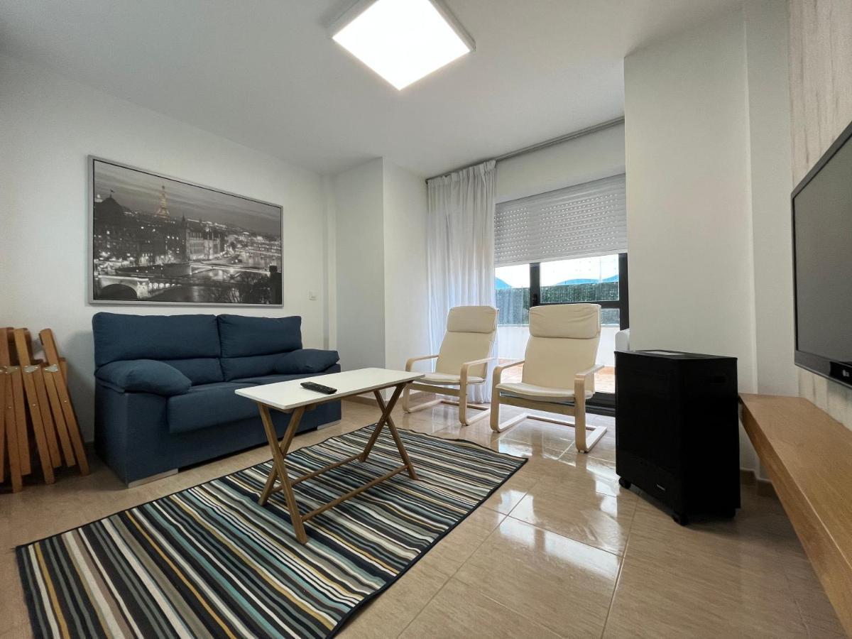Apartamento Con Terraza,2 Min De La Playa, Ares Bagian luar foto